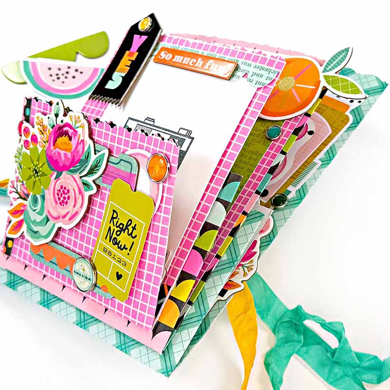 8-10am Happy Little Moments Mini Album with Tara
